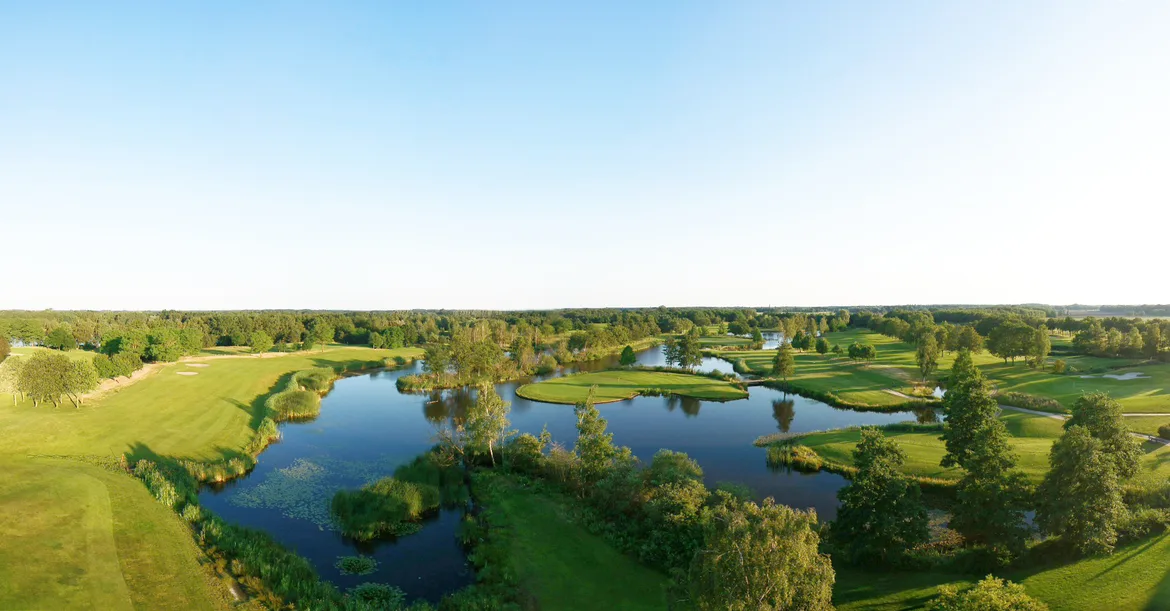 drone foto over hole 14, 15 en 16