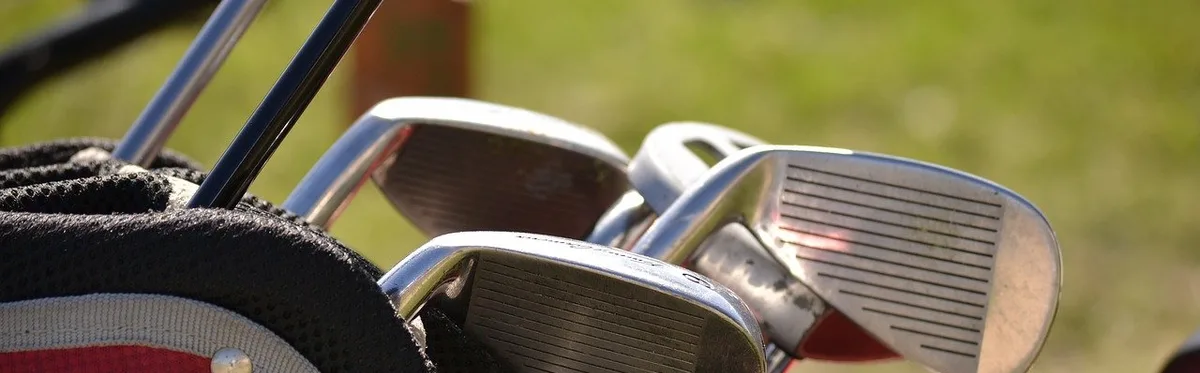 set golfclubs closeup