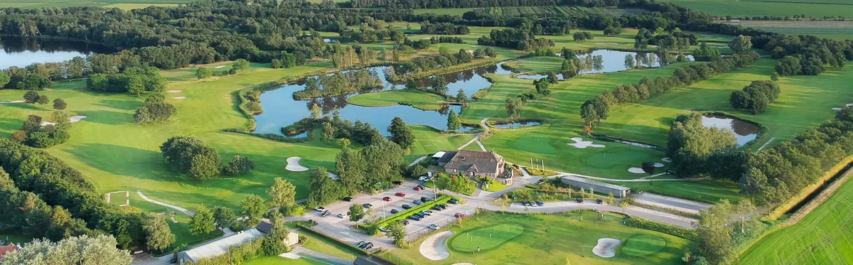 De Peelse Golf drone beeld van boven de Broekbosbaan